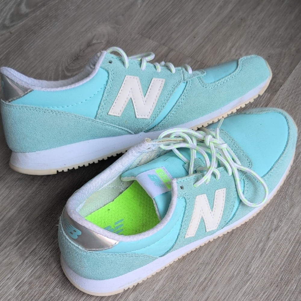 New Balance Aqua and White Sneakers
